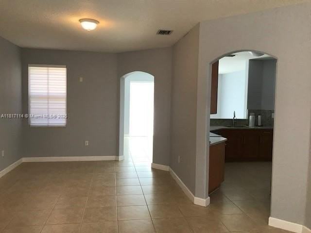 11388 Nw 84th Ter #11388 - Photo 4 of 19