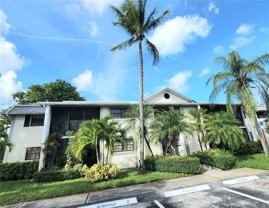 935 Ne 199th St - Photo 1 of 1