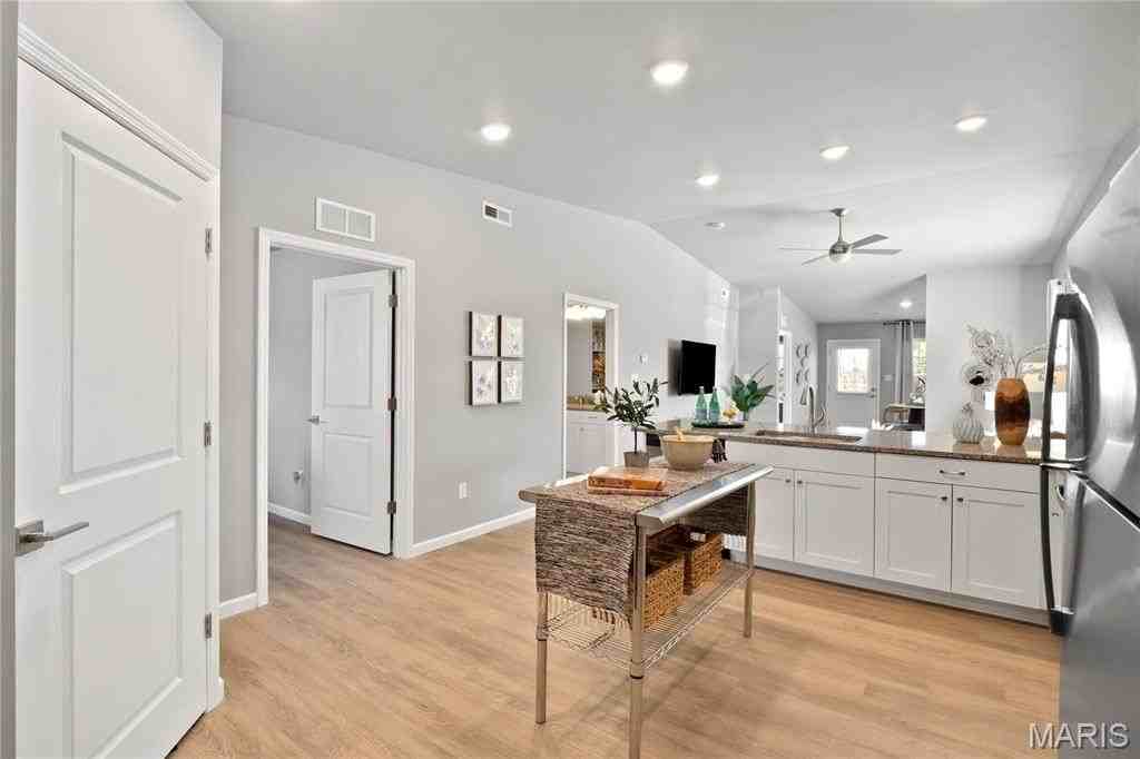 120 Biscayne Bay Pl - Photo 2 of 21