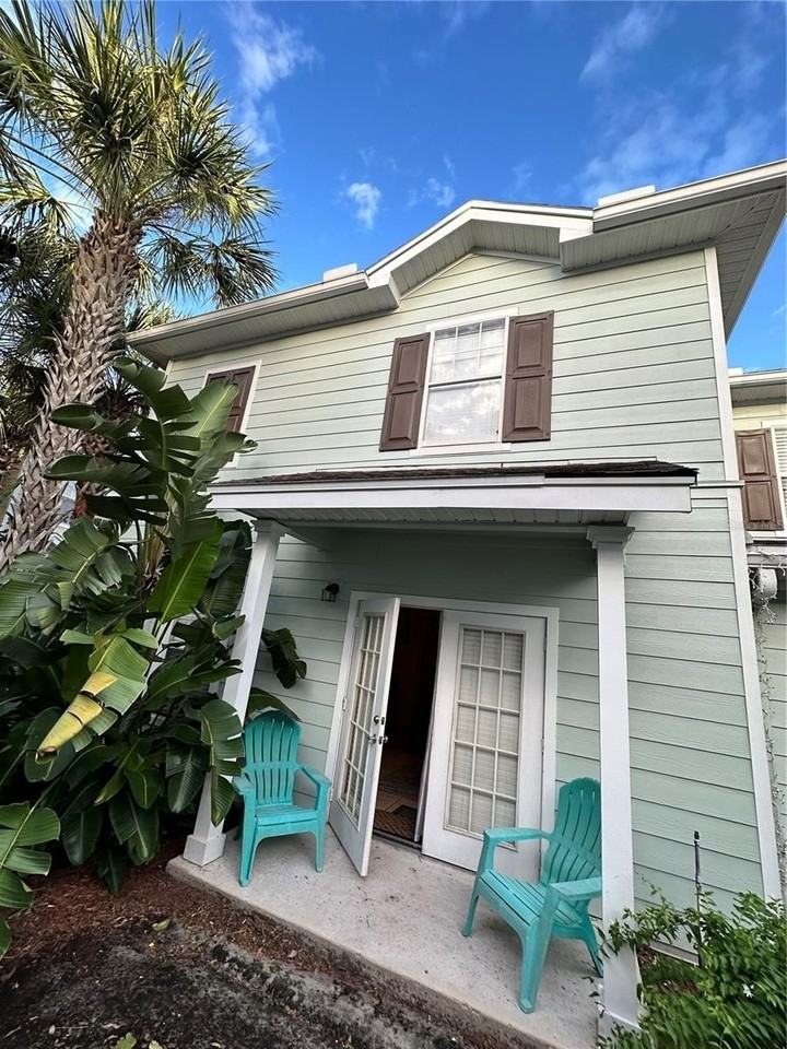 2950 Lucayan Harbour Cir #105