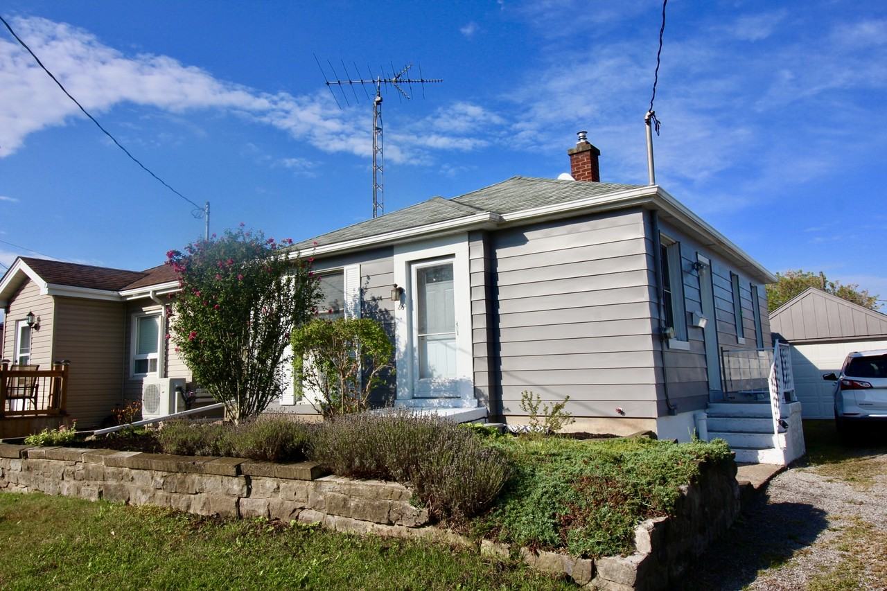 86 Argyle Cres #1 - Photo 2 of 15