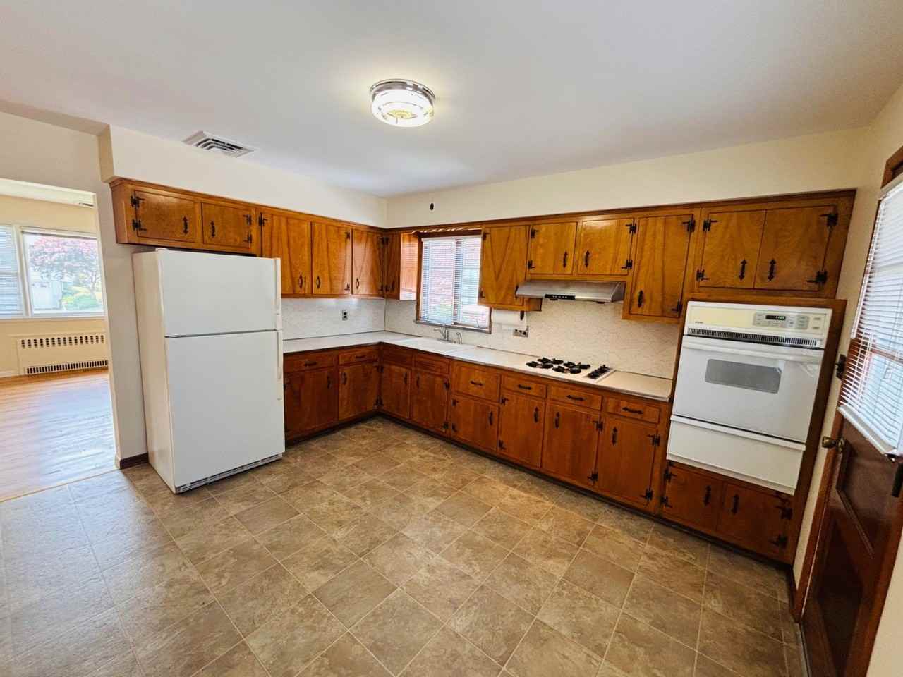 Union Ave - Photo 3 of 18