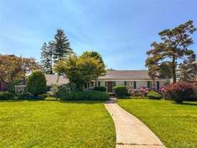 1325 Pilgrim Ave - Photo 1 of 1