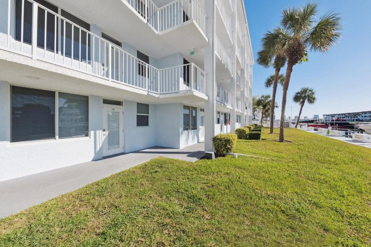 108 Paradise Harbour Blvd #107 - Photo 2 of 12