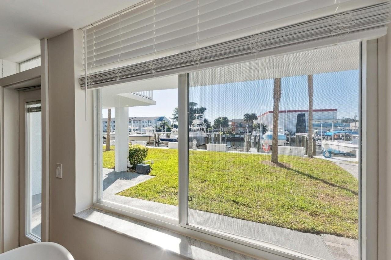 108 Paradise Harbour Blvd #107 - Photo 3 of 12