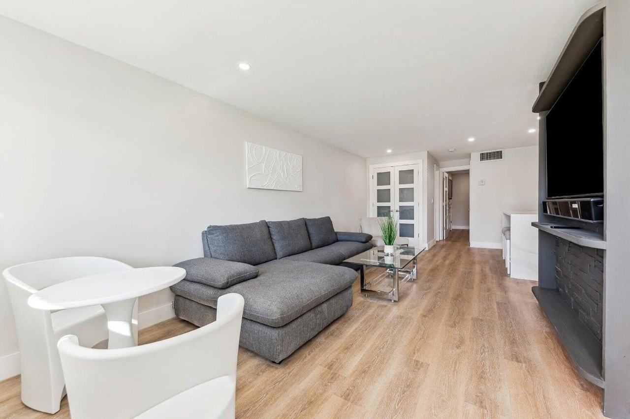 108 Paradise Harbour Blvd #107 - Photo 6 of 12