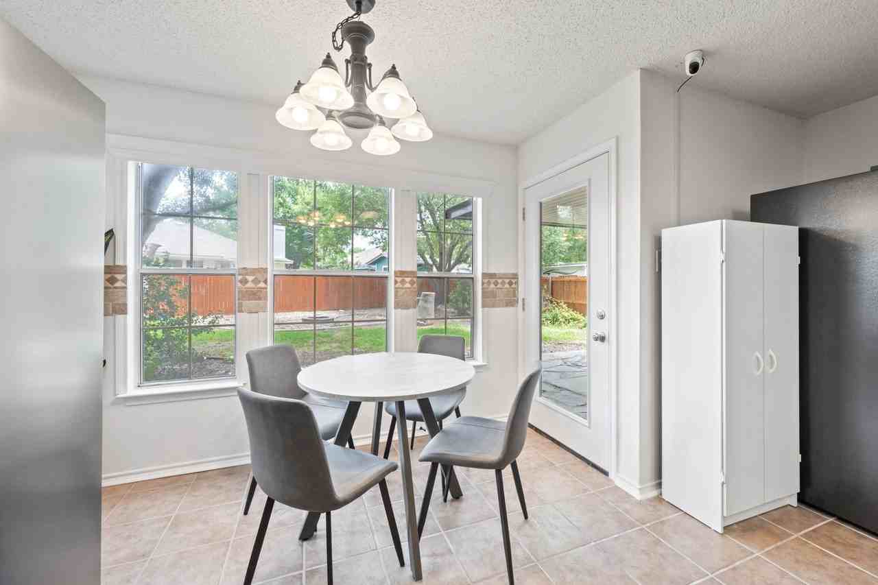 Fairfield Drive - Photo 5 of 27