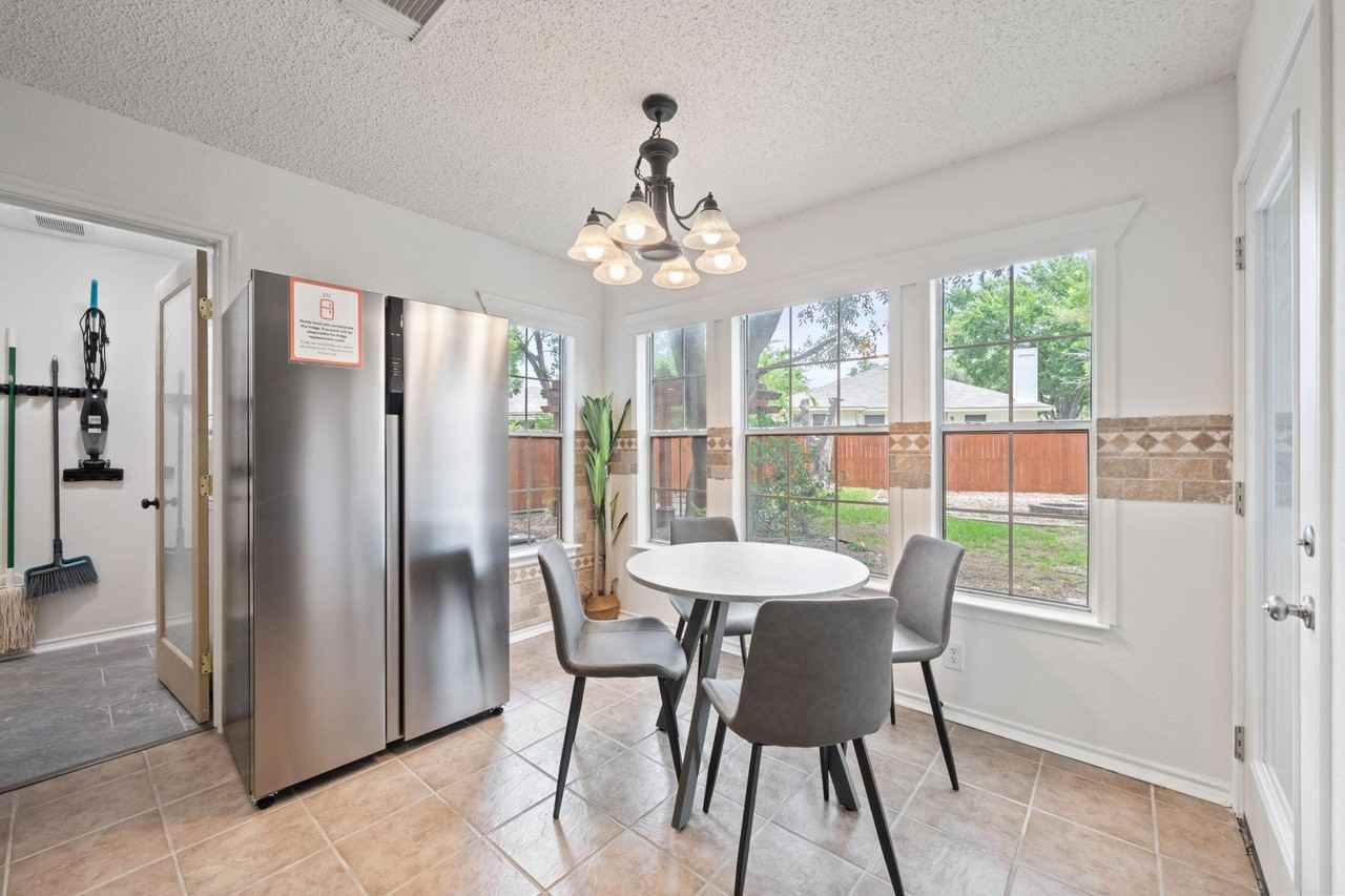 Fairfield Drive - Photo 6 of 27