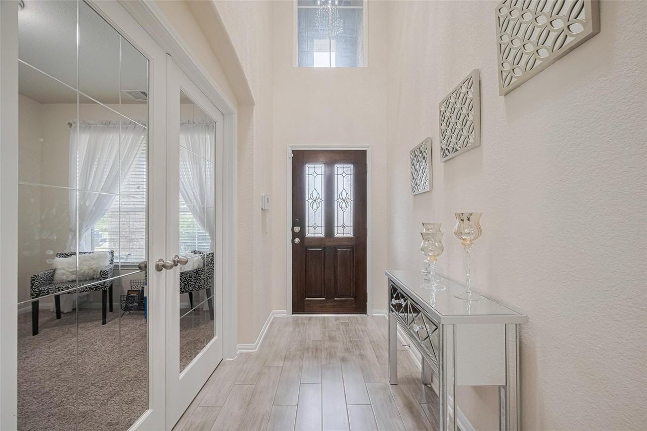 5218 Windy Plantation Dr - Photo 6 of 49