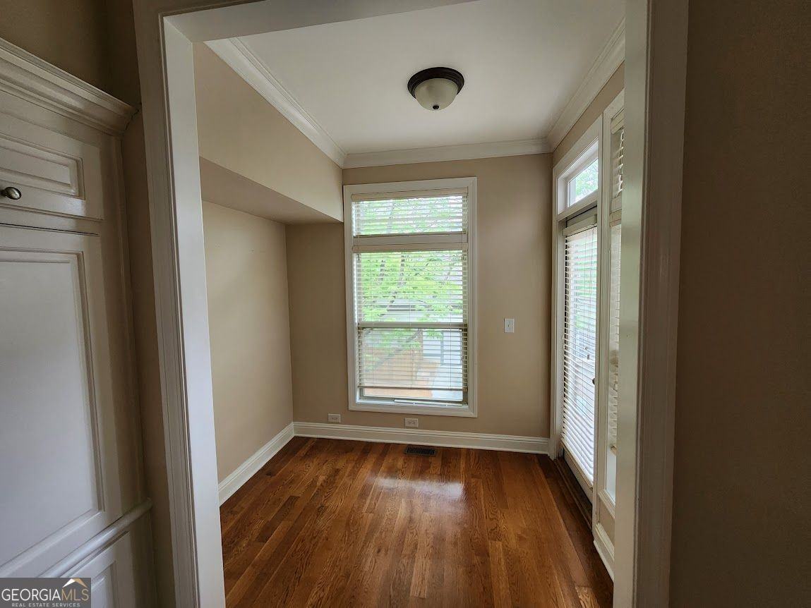 10856 Ellicot Way - Photo 7 of 20