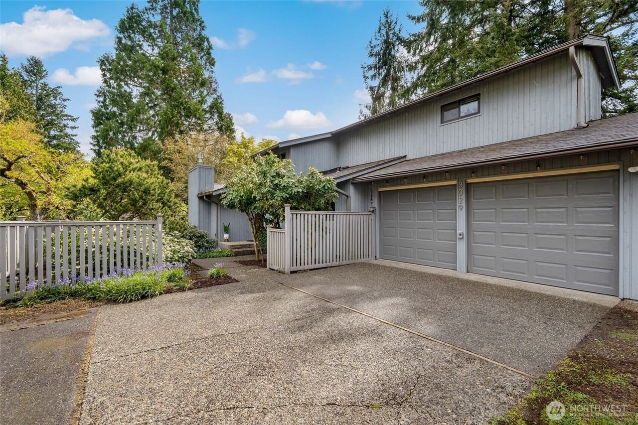 3029 Ne 201st Pl - Photo 3 of 38