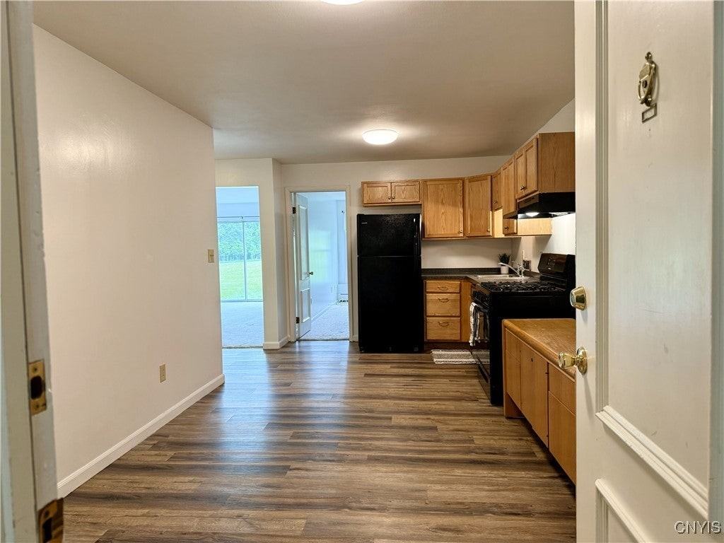 7112 New Yorker Ave - Photo 4 of 24