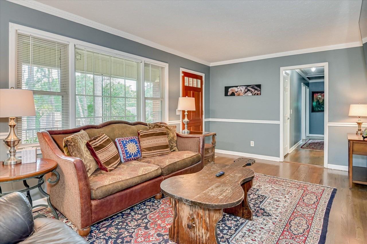 1004 Edisto Ave - Photo 4 of 43