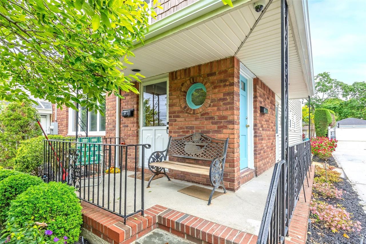 1765 Broadway - Photo 3 of 33