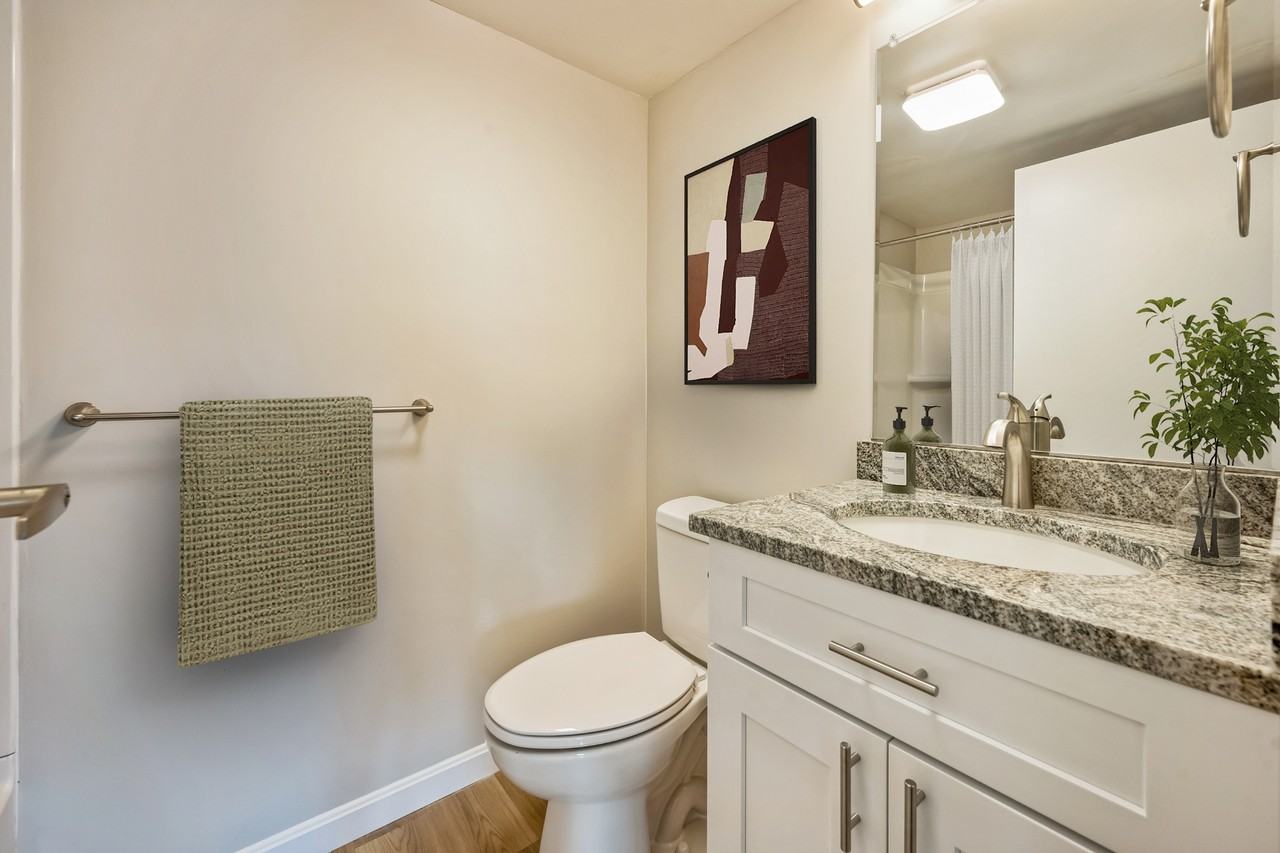 Eagle Rock Apartments at MetroWest - Photo 5 of 24