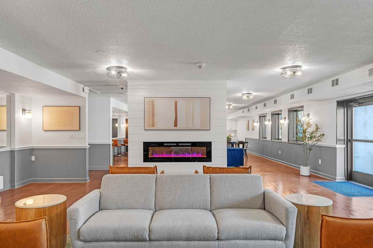 Eagle Rock Apartments at MetroWest - Photo 7 of 24