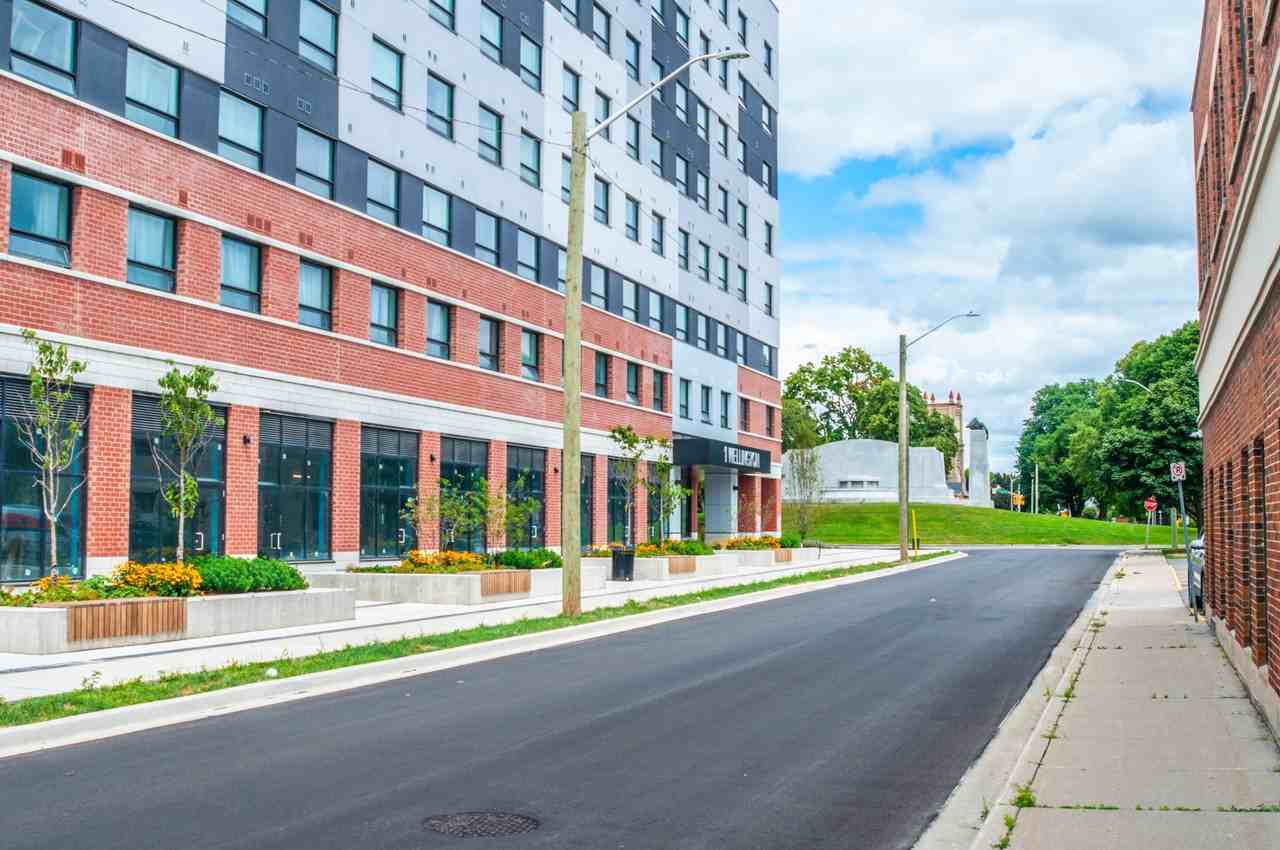 1 Wellington St #201 - Photo 6 of 9