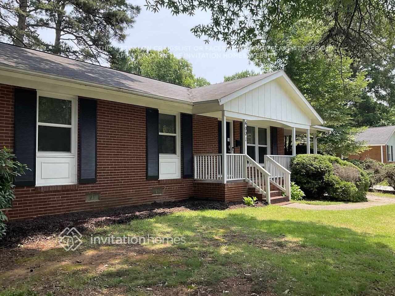 4001 Abbeydale Dr - Photo 2 of 15
