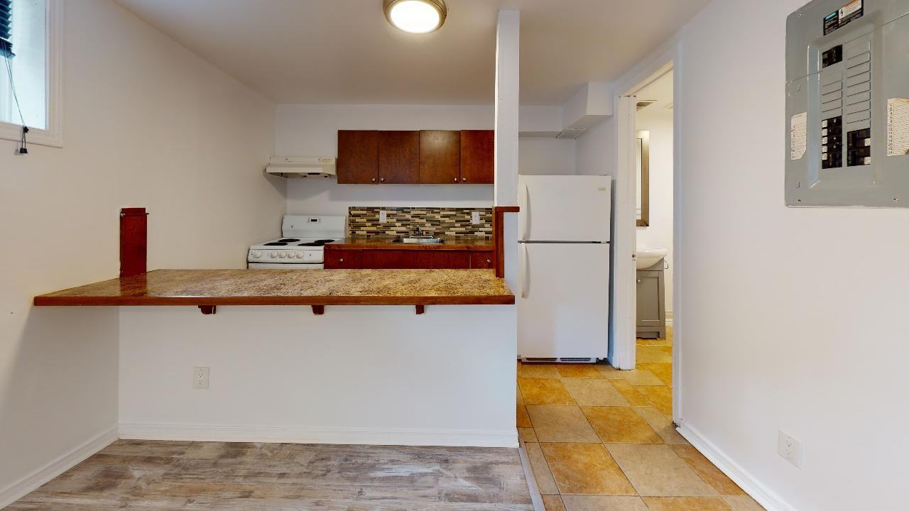 224 Woodroffe Ave - Photo 3 of 19