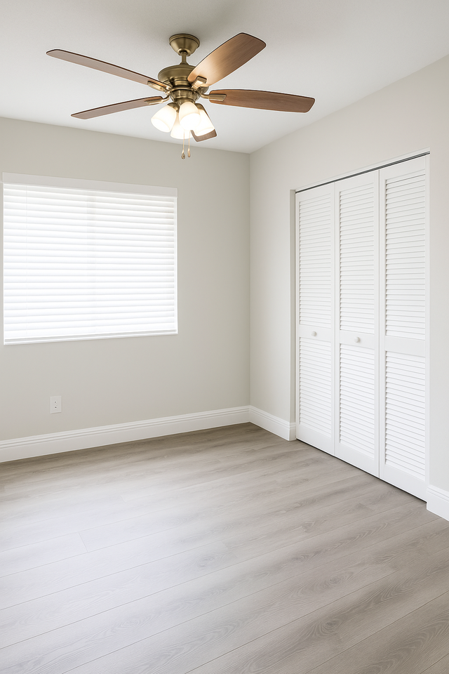 Whispering Palms Apartment Homes - Photo 4 of 25