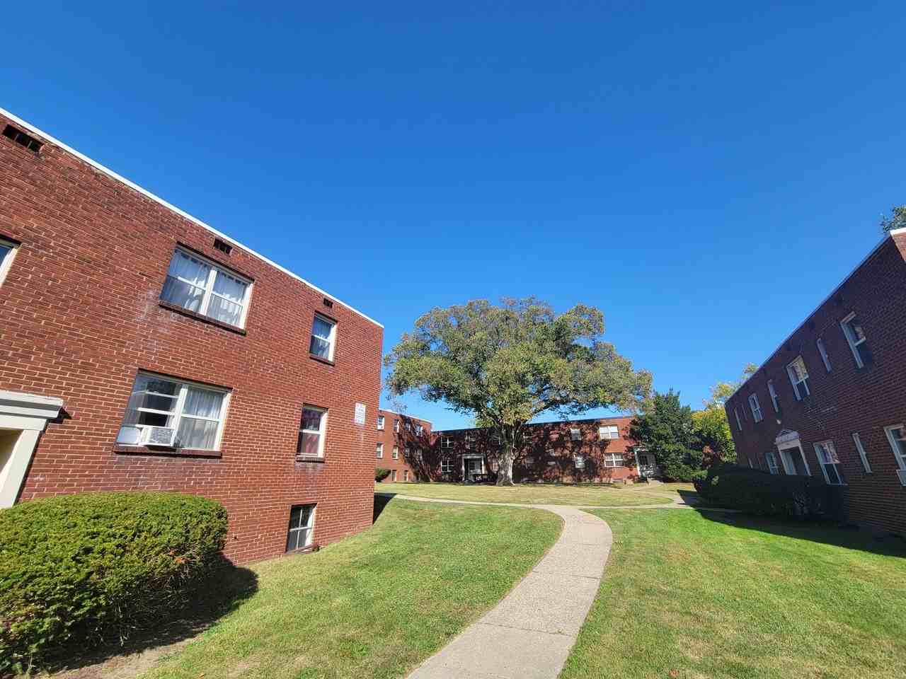 Alvern Gardens Apartments - Photo 3 of 41