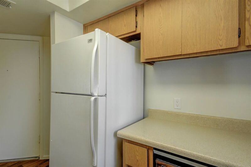 Irvine Park - Photo 5 of 50