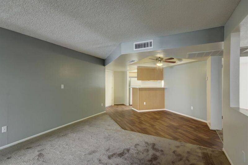 Irvine Park - Photo 6 of 50