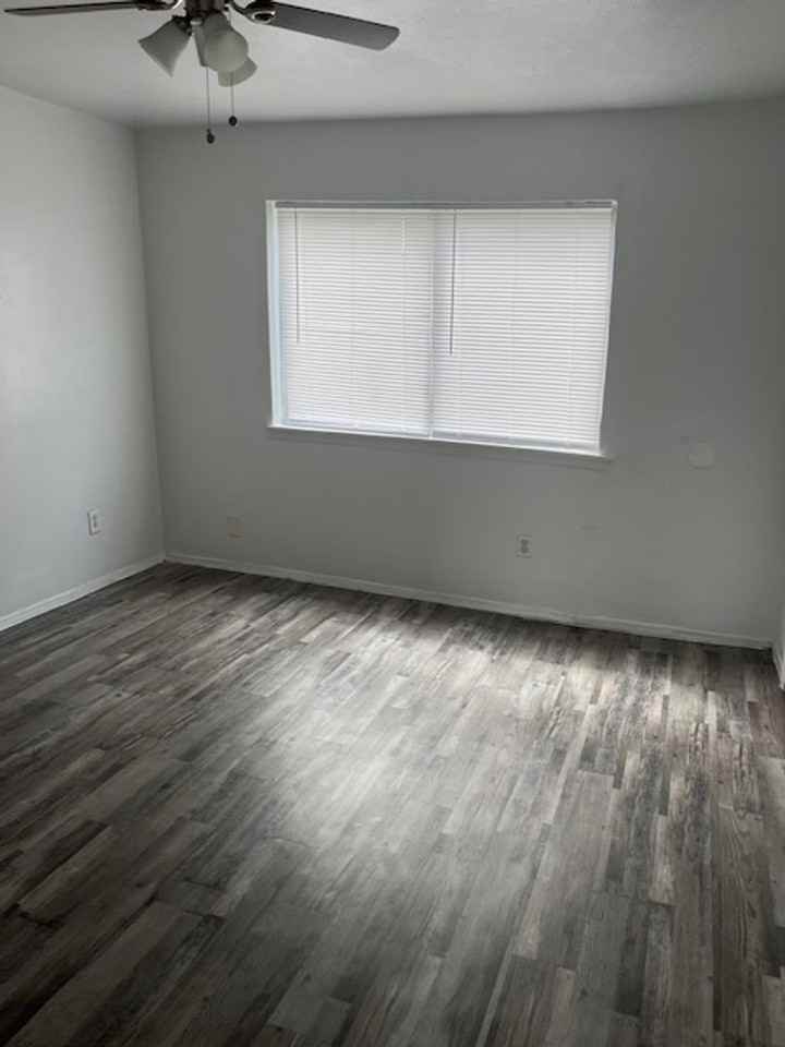 Sycamore Tree Condominiums - Photo 2 of 15