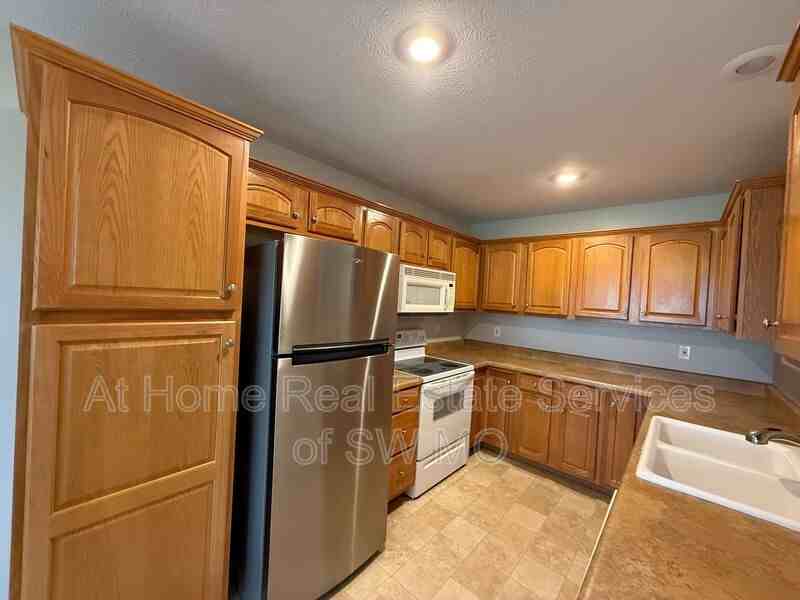 4023 S Warmwater Ave - Photo 5 of 14