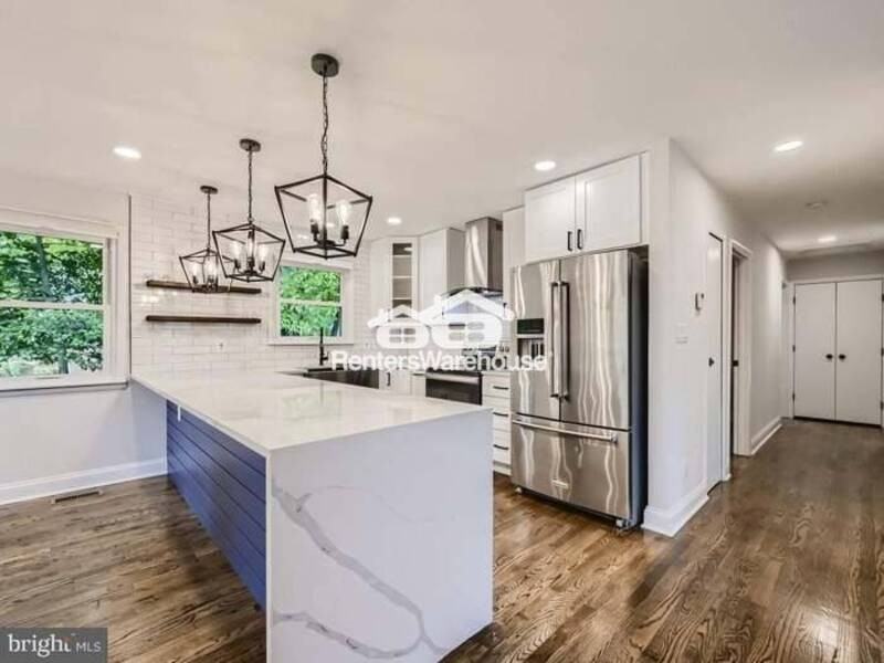 6509 Parr Ave - Photo 2 of 20