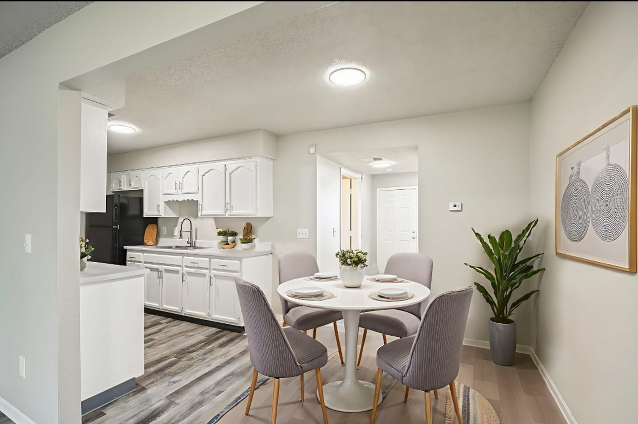 Grand Vue Townhomes - Photo 6 of 25