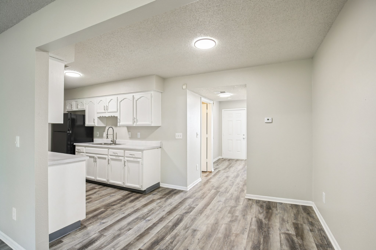 Grand Vue Townhomes - Photo 2 of 25