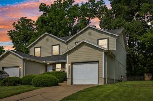 Grand Vue Townhomes - Photo 1 of 1