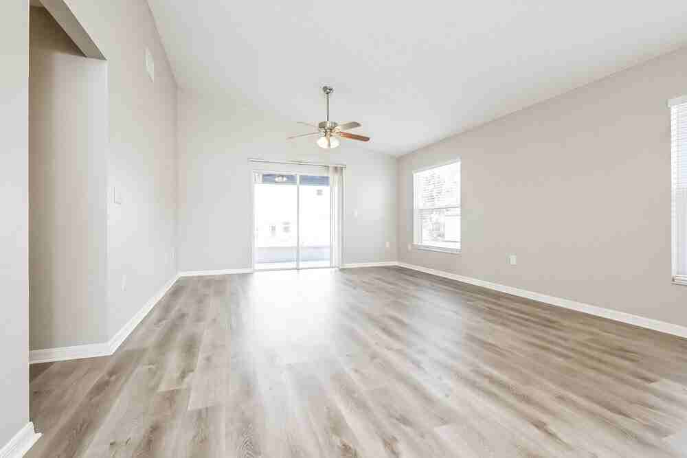 3740 Imperial Dr - Photo 4 of 16