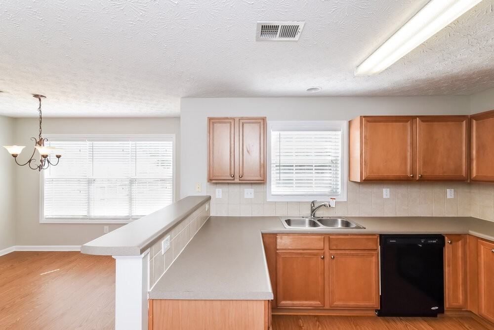 3088 Heatherbrook Trce - Photo 7 of 14