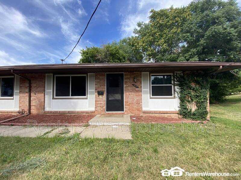 1542 Pennsylvania Ave - Photo 3 of 18