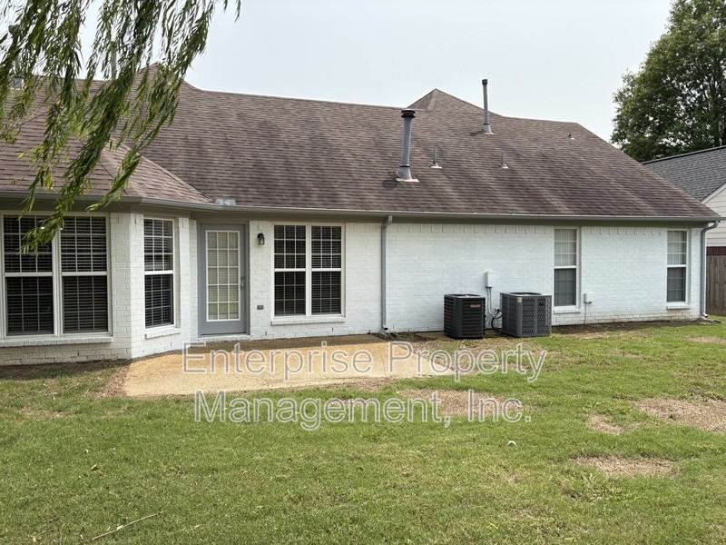 11556 Milton Meadows Dr - Photo 7 of 35