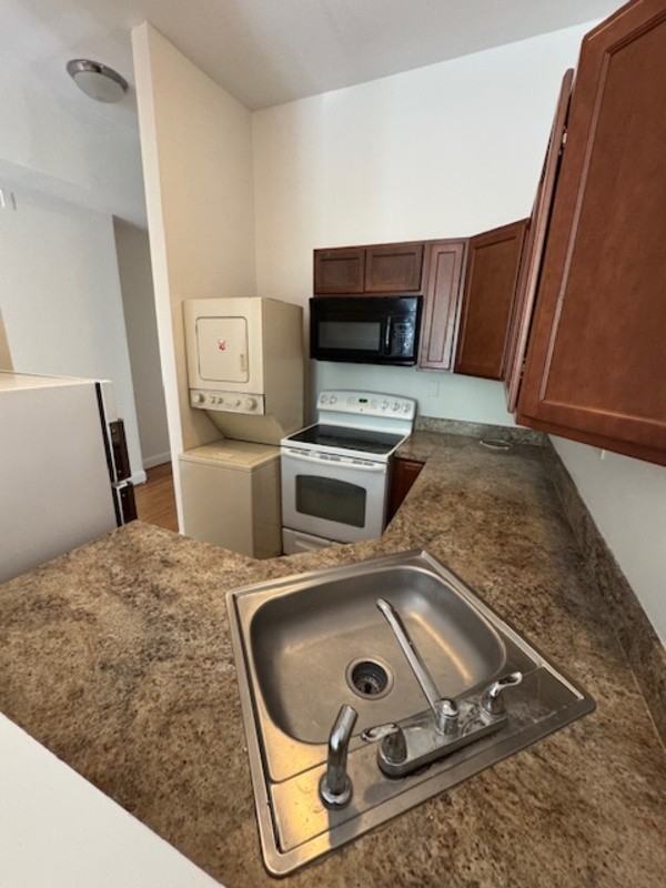 2009 Madison Ave - Photo 3 of 10