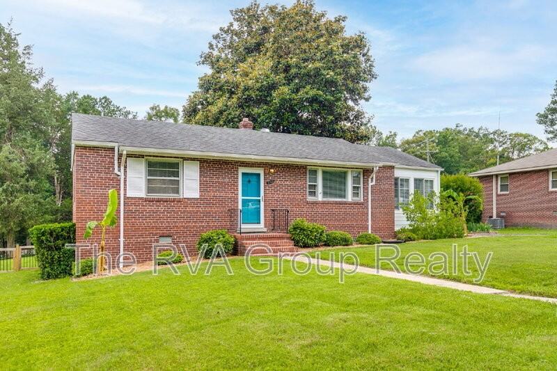 6325 Glyndon Ln - Photo 2 of 35