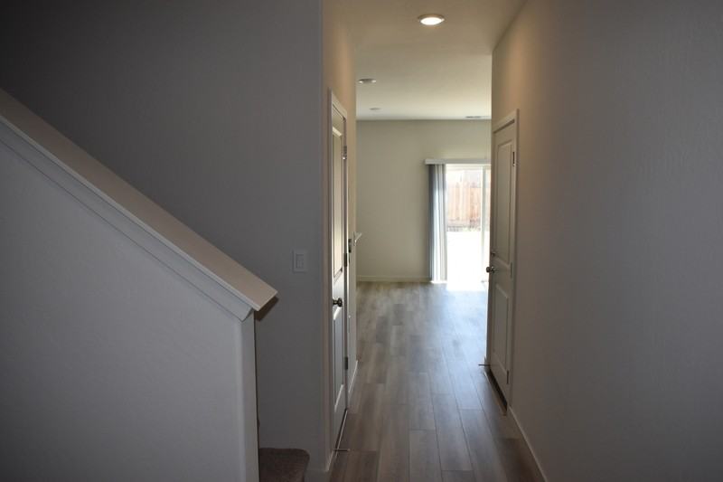 4624 Athena Dr - Photo 5 of 44