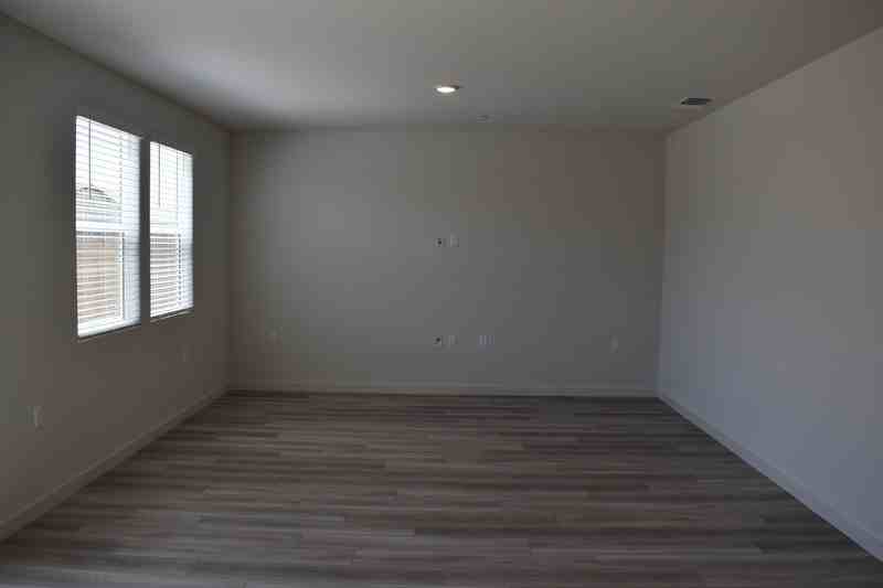 4624 Athena Dr - Photo 7 of 44