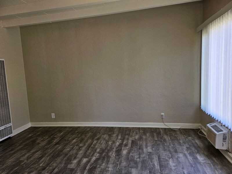 4558 N F St - Photo 3 of 11