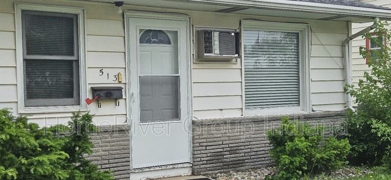 513 S Main St - Photo 2 of 13