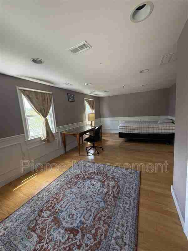 285 W Hollis St #203 - Photo 2 of 3