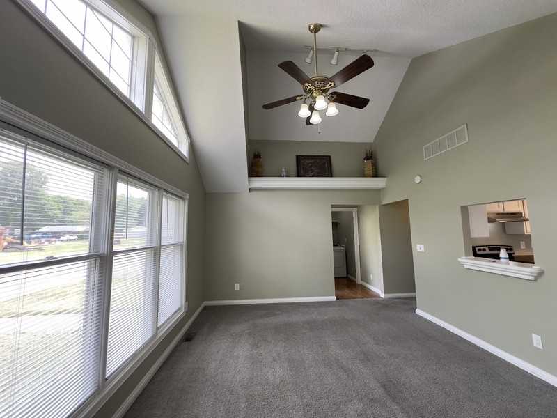 206 N Grant St - Photo 3 of 30