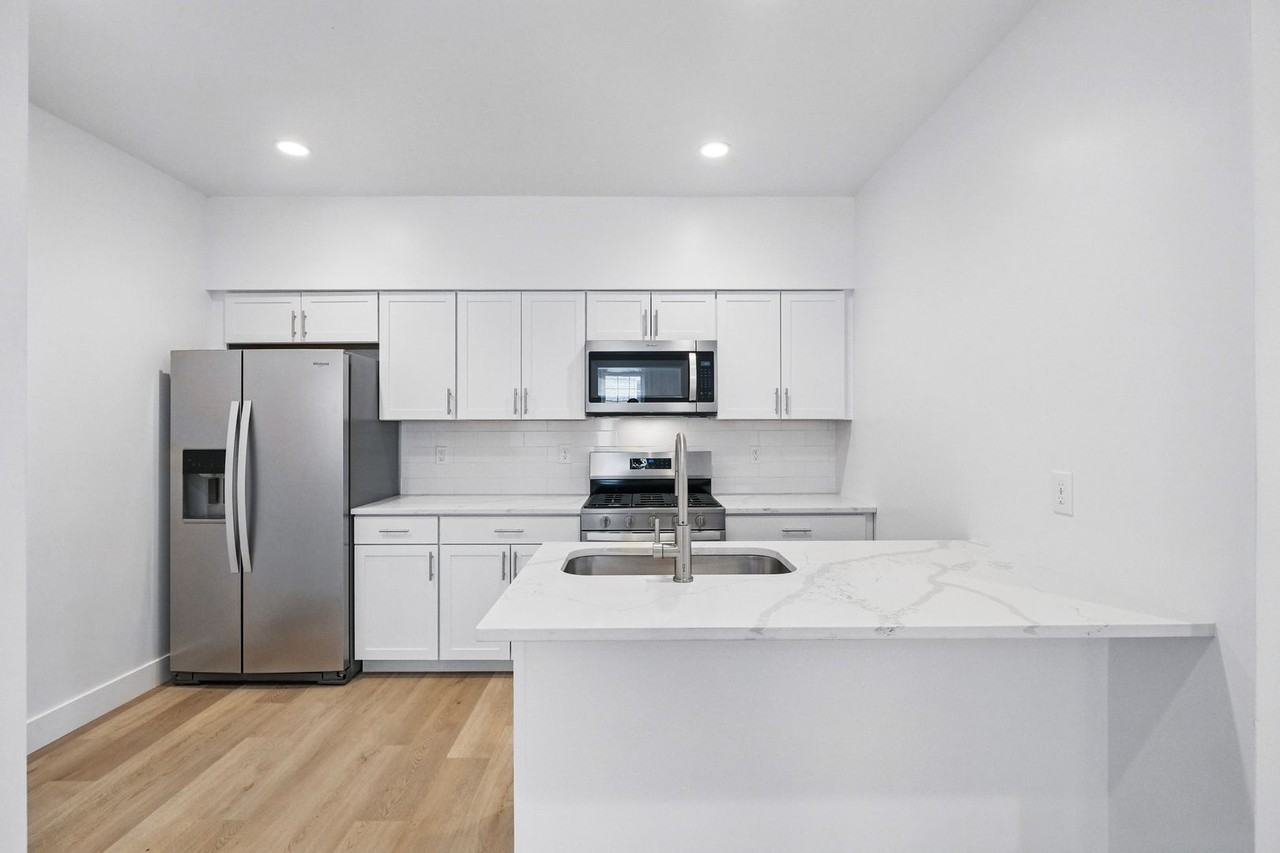 1 Higgins Street - Photo 5 of 34