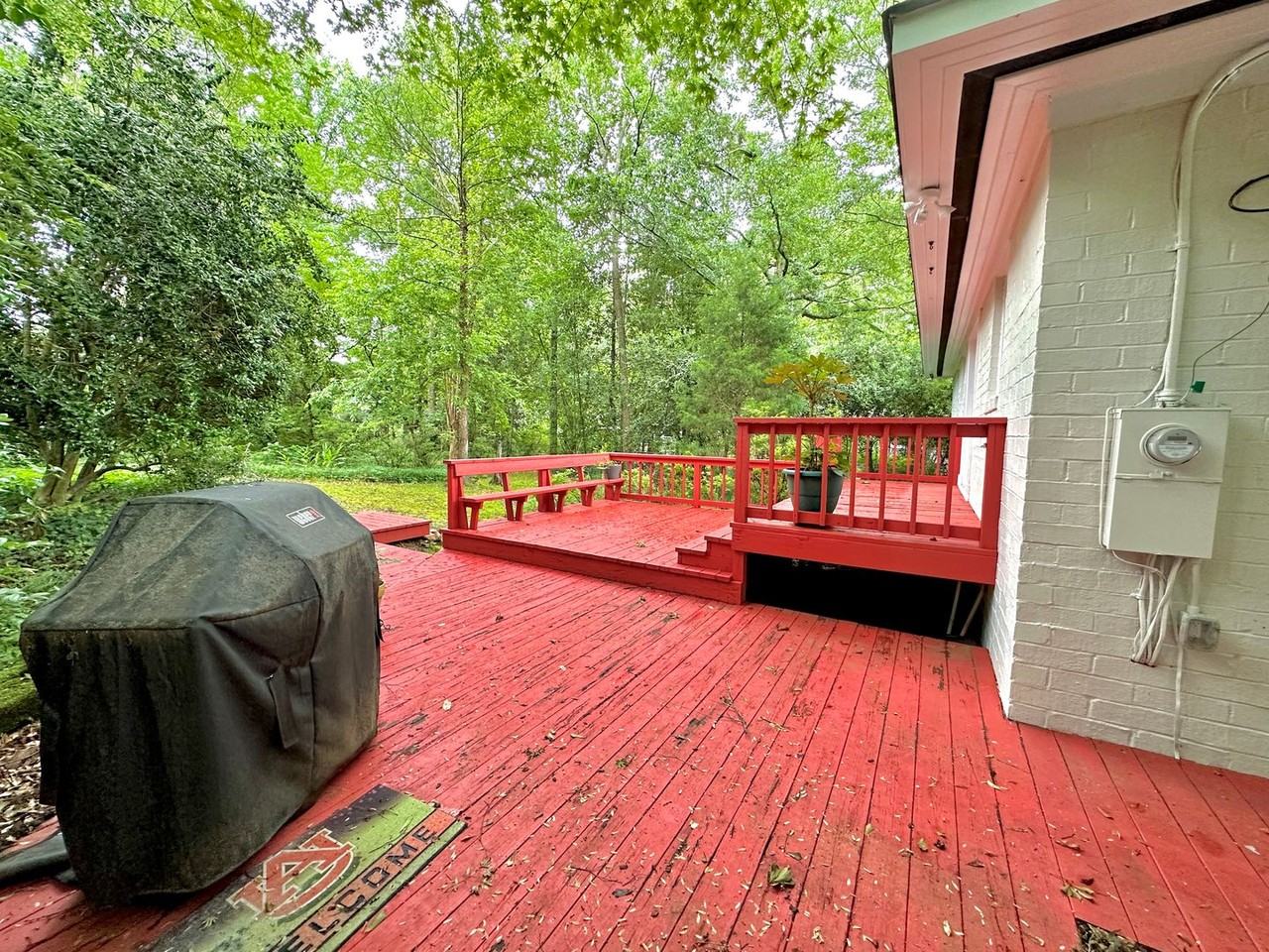 348 Bowden Dr - Photo 4 of 35