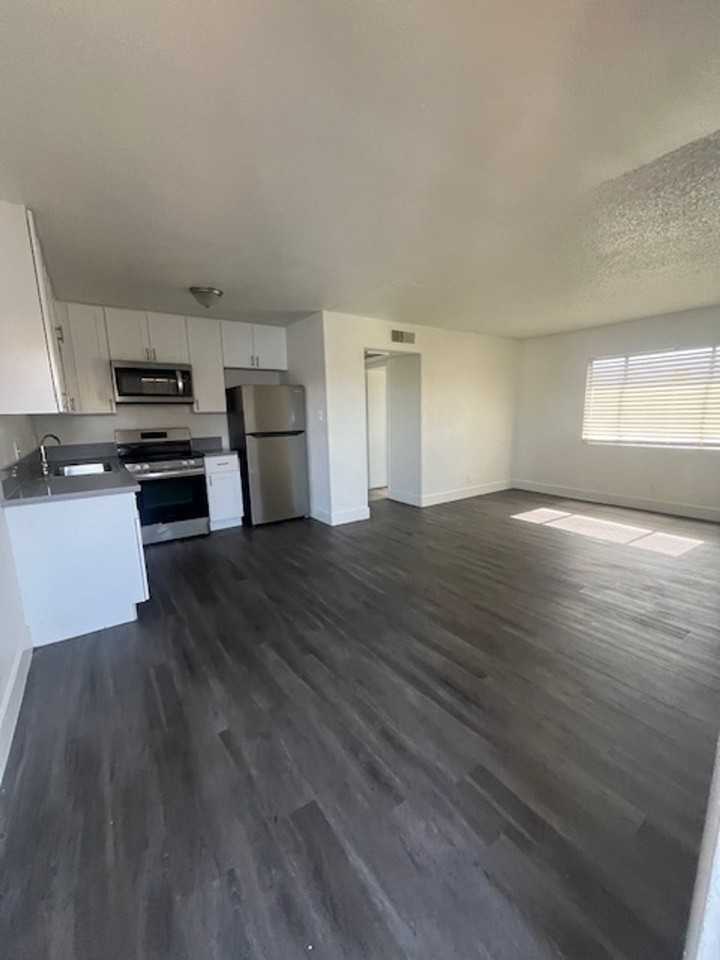 CABANA APARTMENTS - Photo 2 of 7