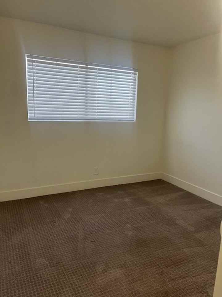 CABANA APARTMENTS - Photo 6 of 7