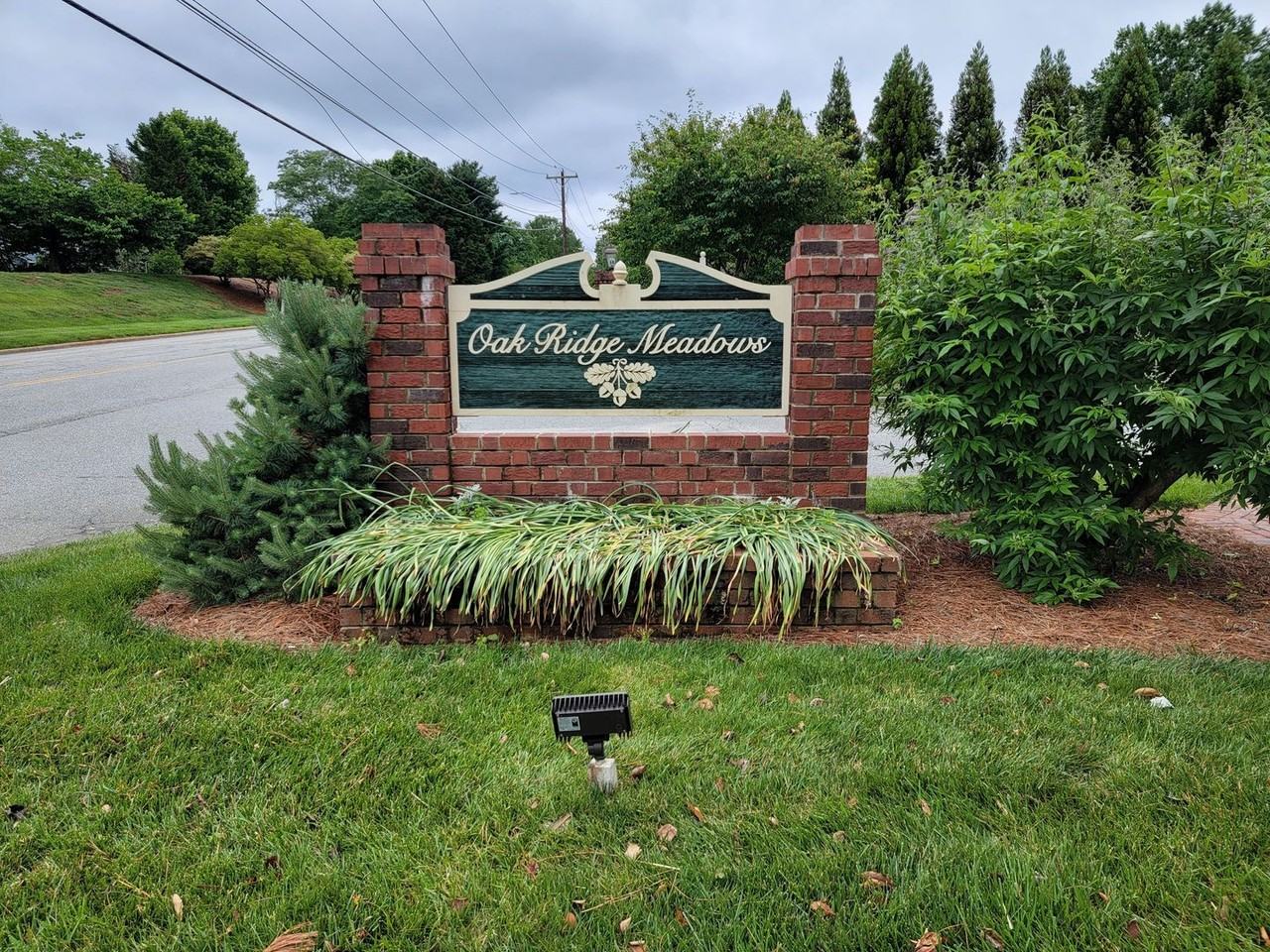 1034 Christmas Pl - Photo 5 of 24